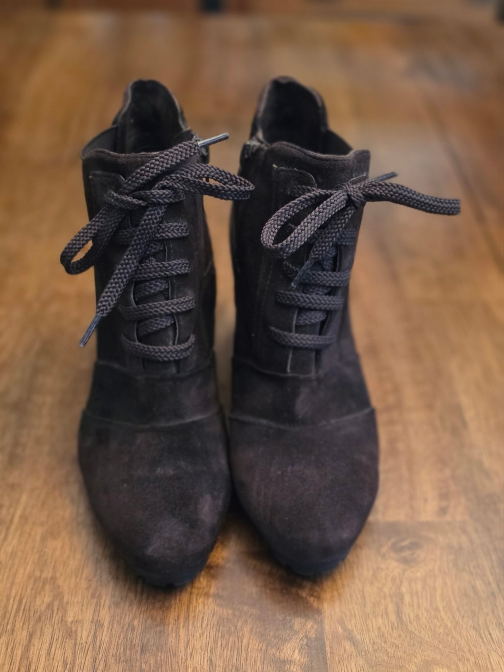 Women’s Vaneli Brown Suede Lace-Up Ankle Boot